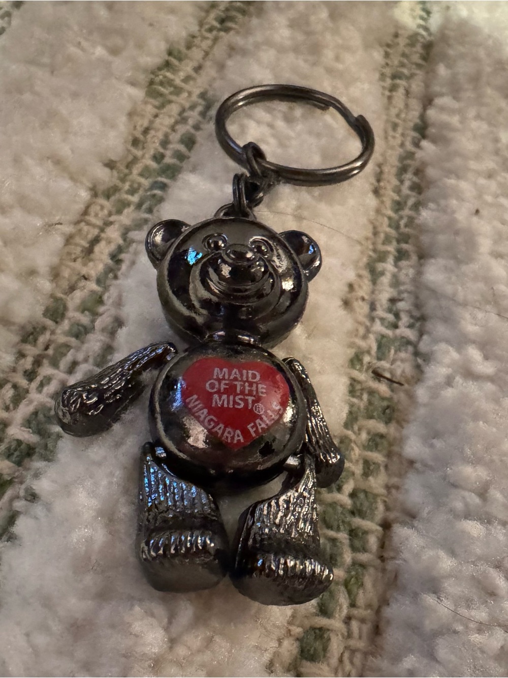Vintage Maid of the Mist Niagara Falls Moveable Bear Keychain – Silver/Gunmetal